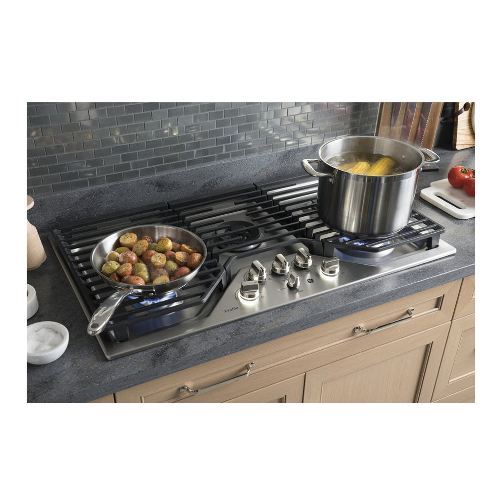 36" Built-In 5-Burner Tri-Ring Gas Cooktop in Stainless Steel