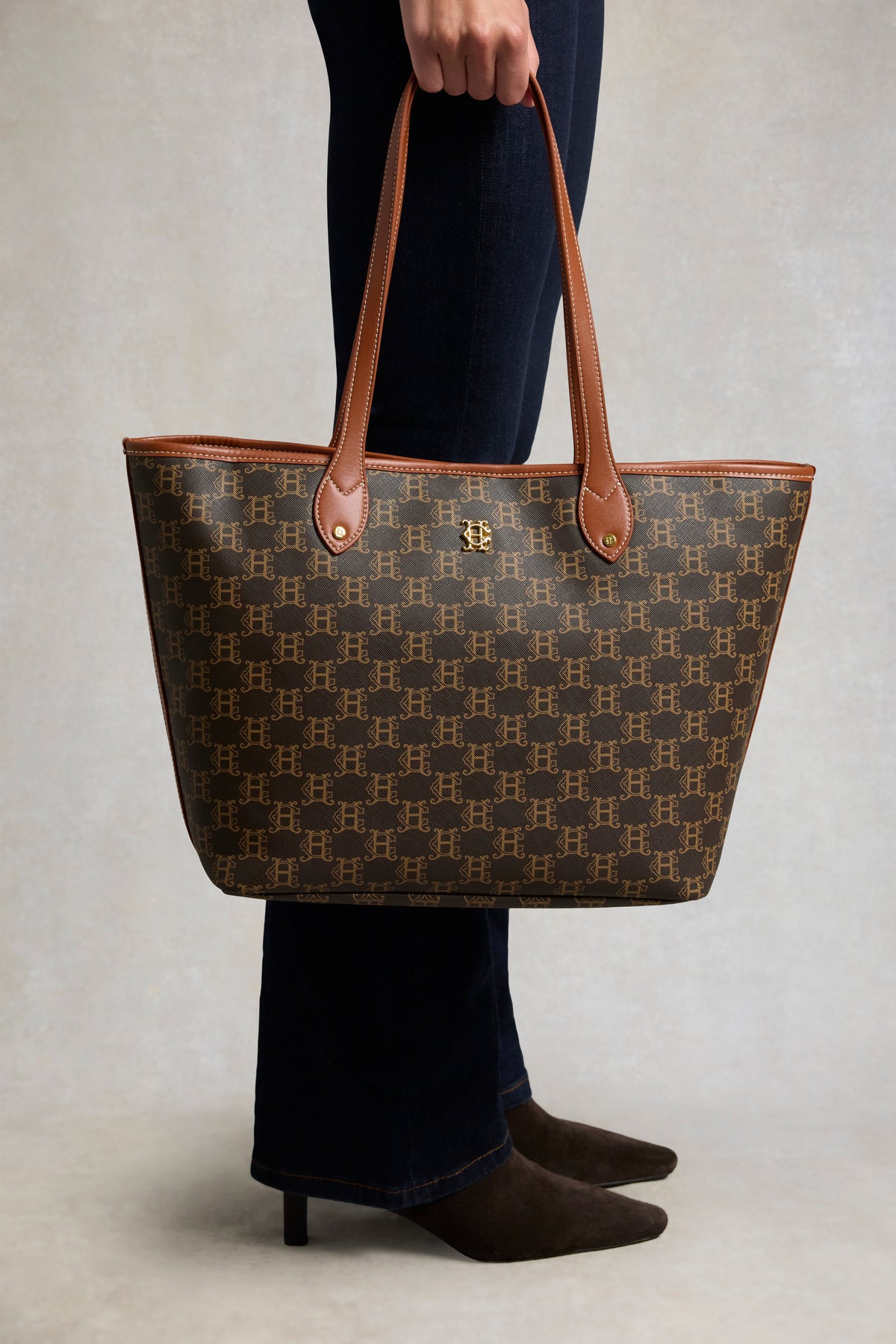Monogram Tote (Tan Monogram)