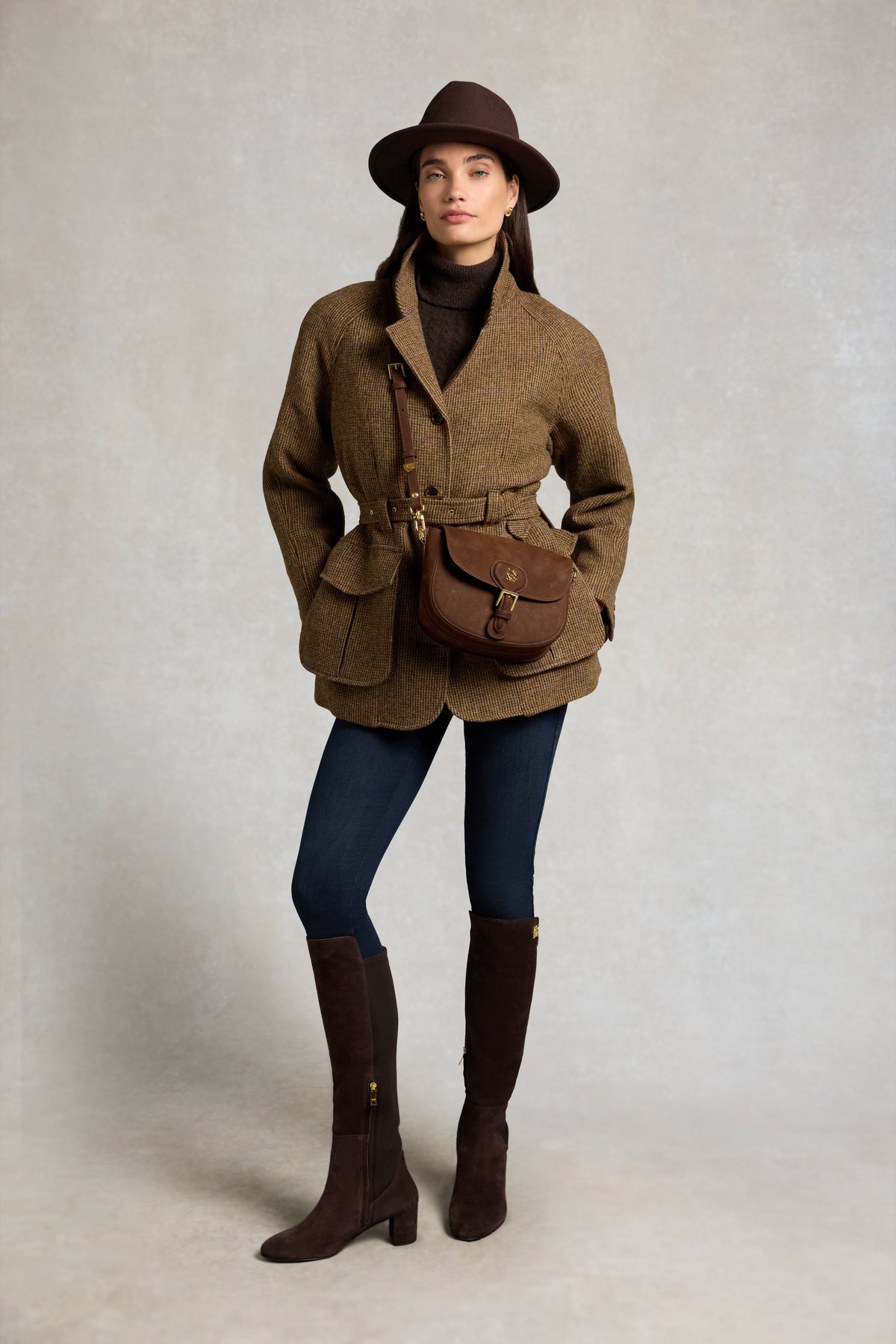 Albany Mid Heel Boot (Chocolate Suede)