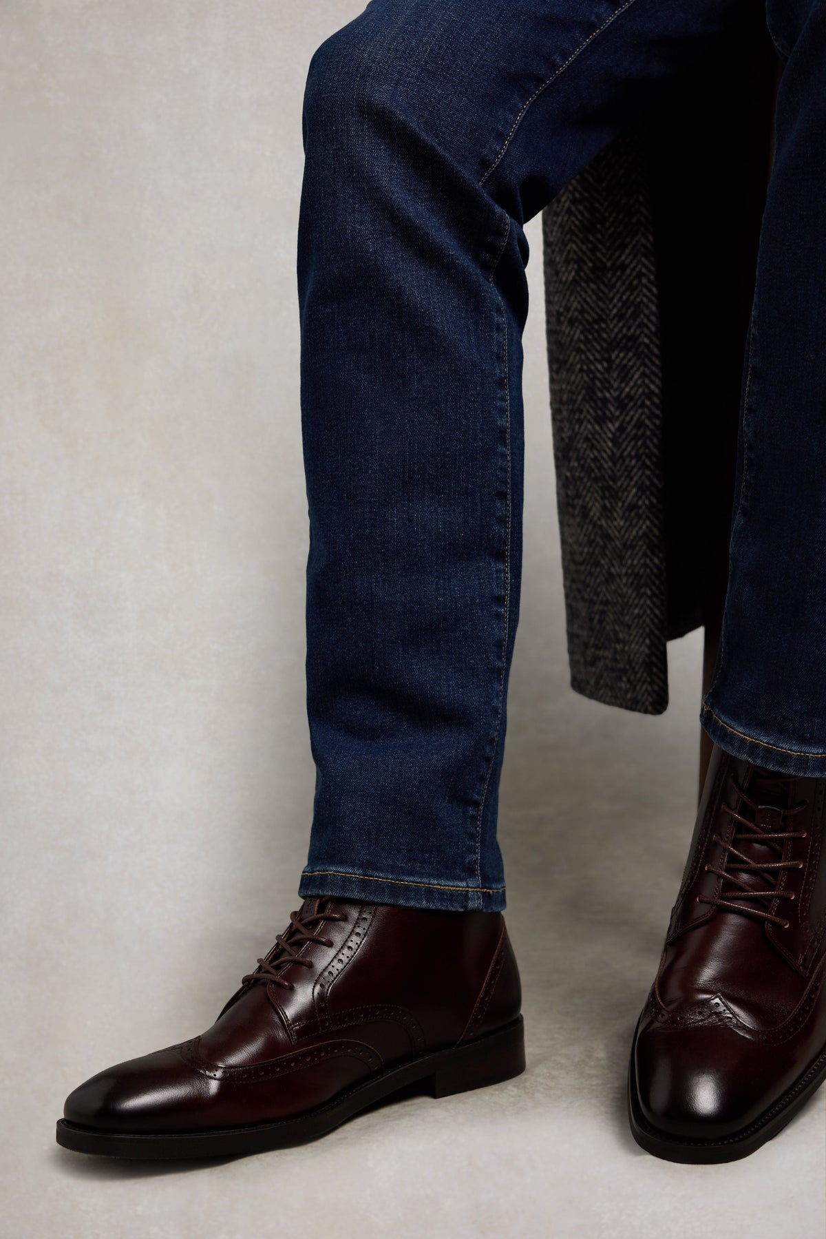 Men's Brogue Boot (Walnut)