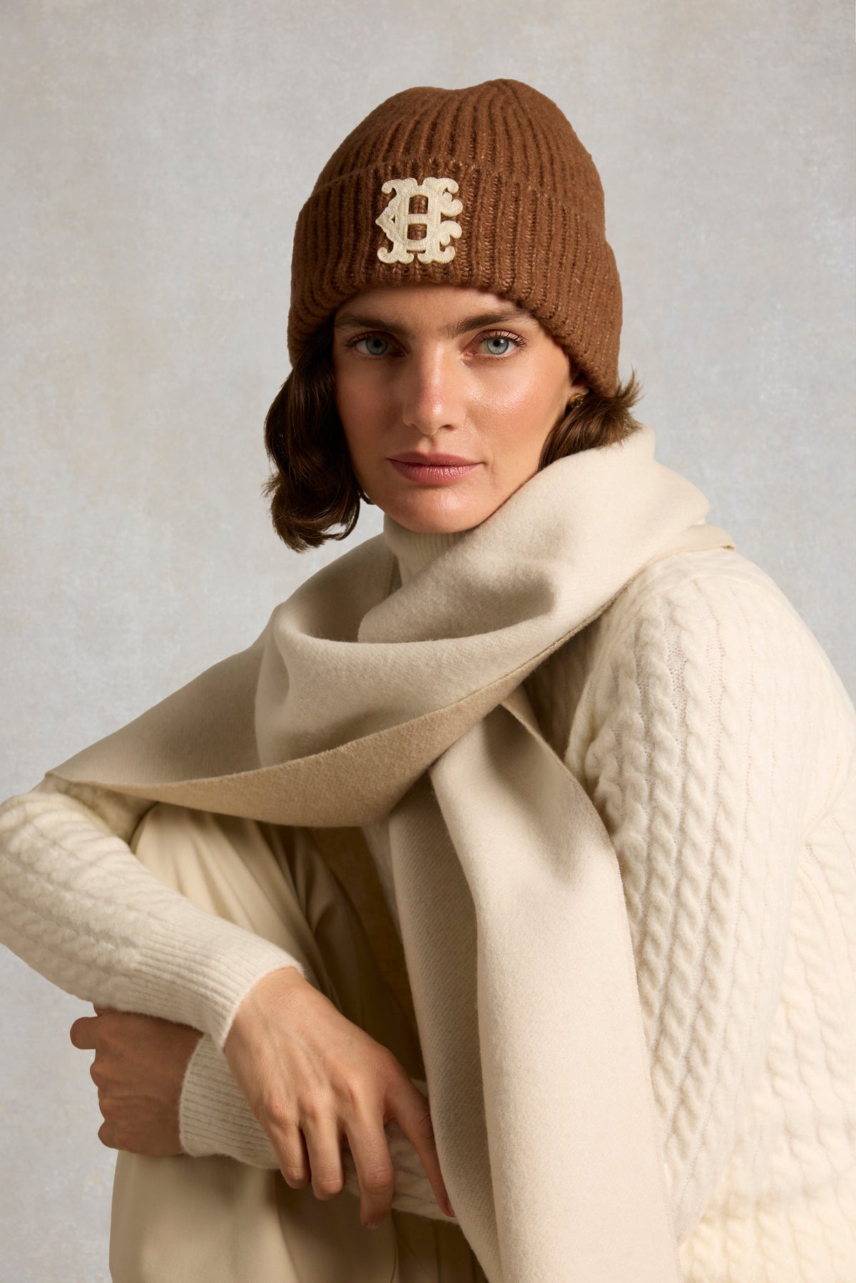 Heraldic Beanie (Toffee)