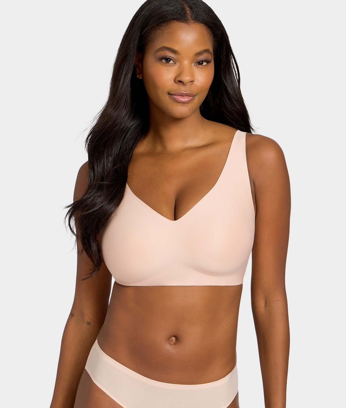 SoftStretch Power V-Neck Wire-Free Bra