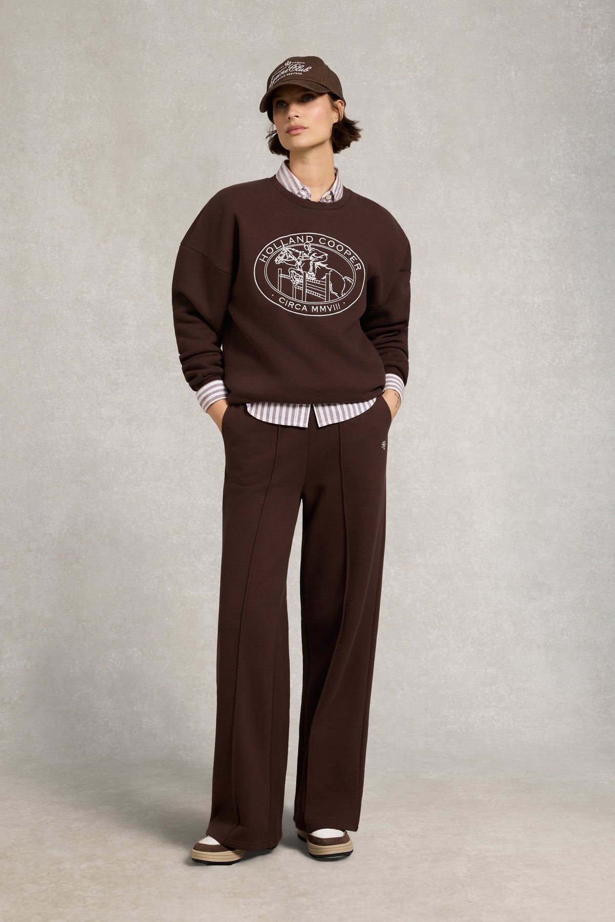 Collegiate Wide Leg Jogger (Walnut)