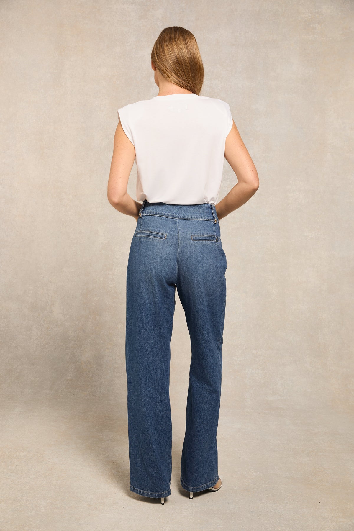 Millie Sleeveless Top (White)