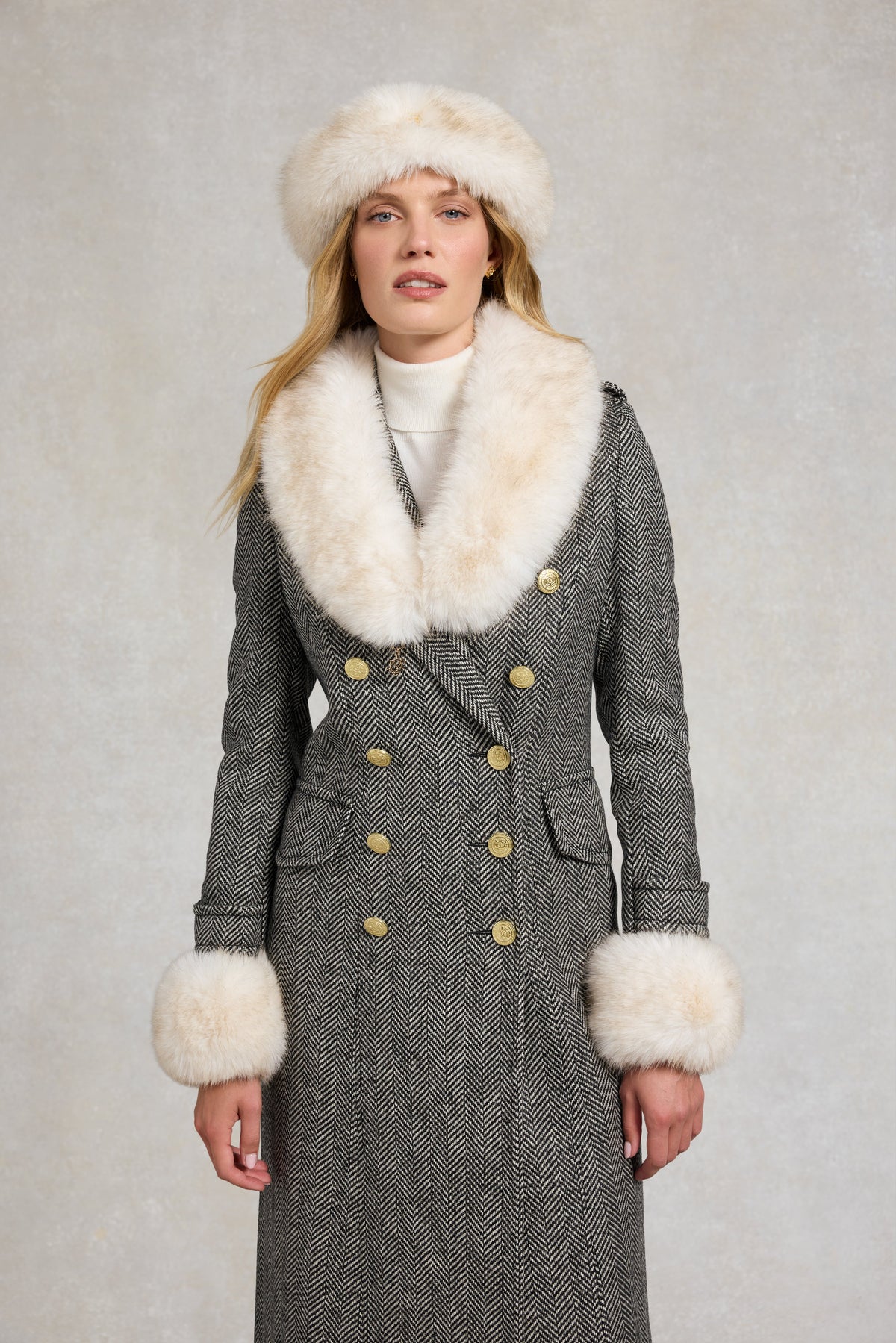 Faux Fur Shawl (Cream)