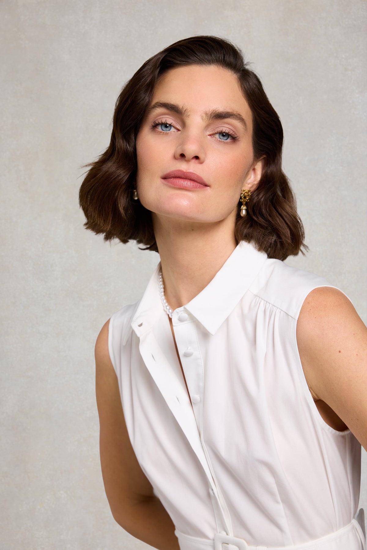 Aimee Sleeveless Dress (White)