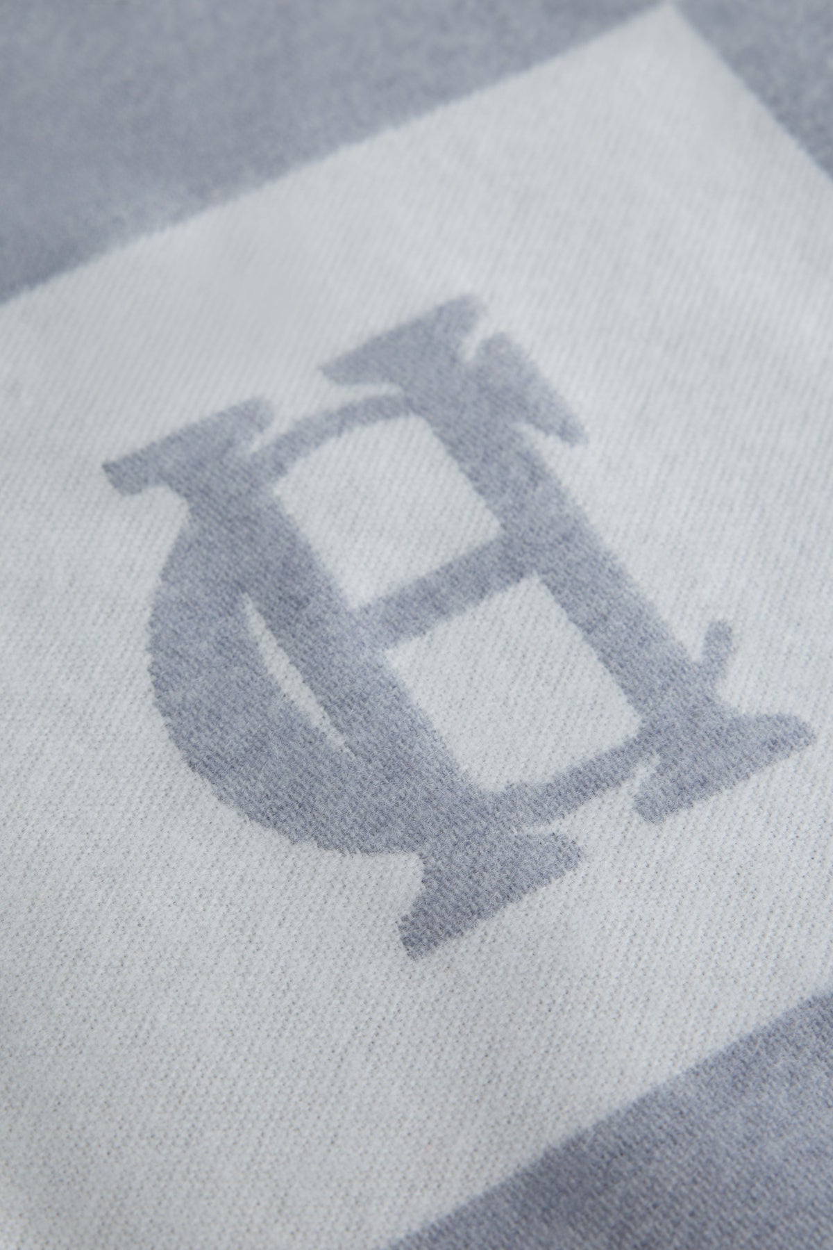 Luxury Blanket (Grey Cream)
