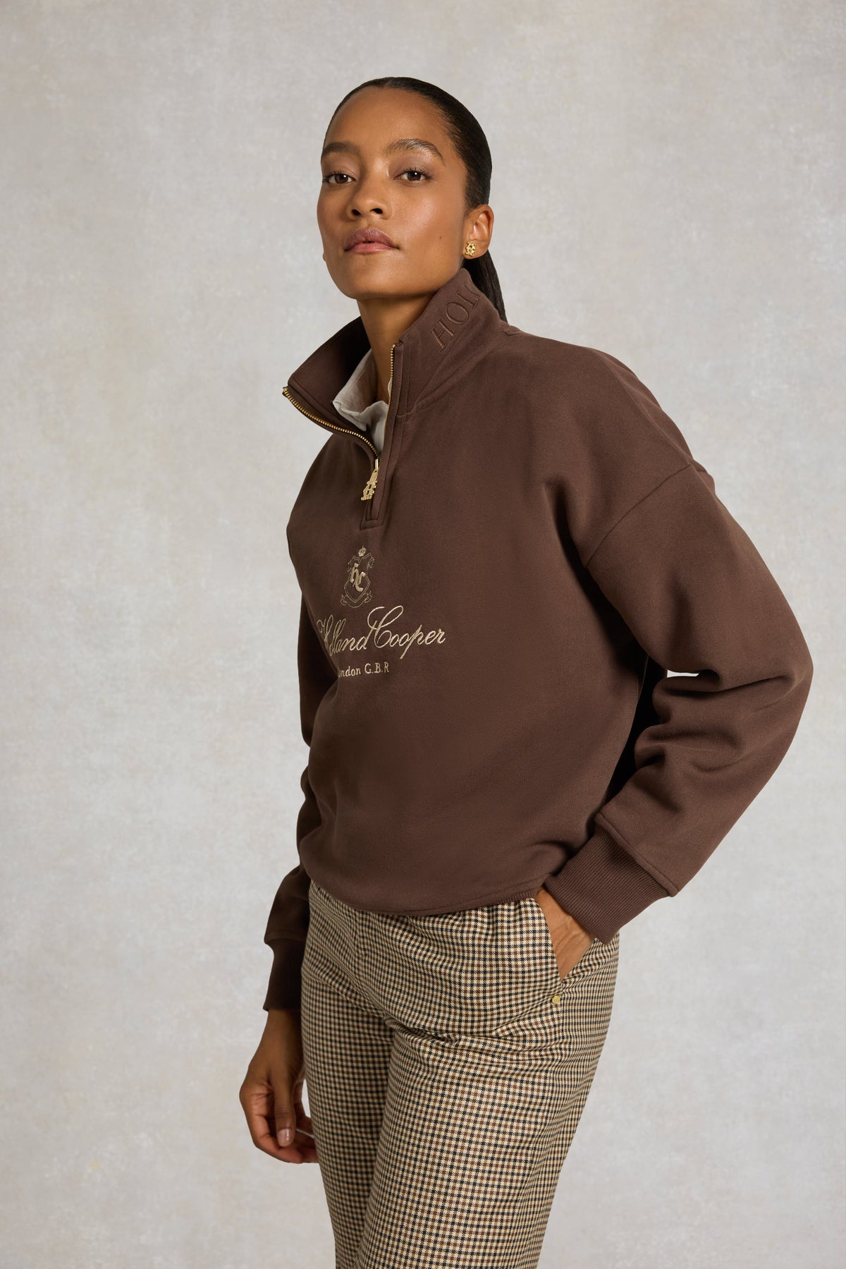 Essential Relaxed Quarter Zip Sweat (Walnut)