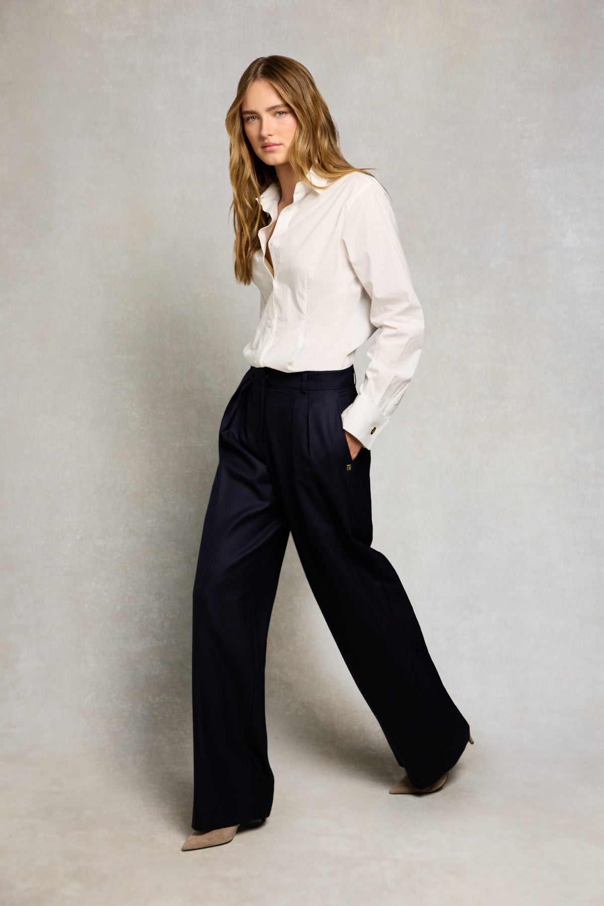 Shoreditch Pleated Trouser (Ink Navy Twill)