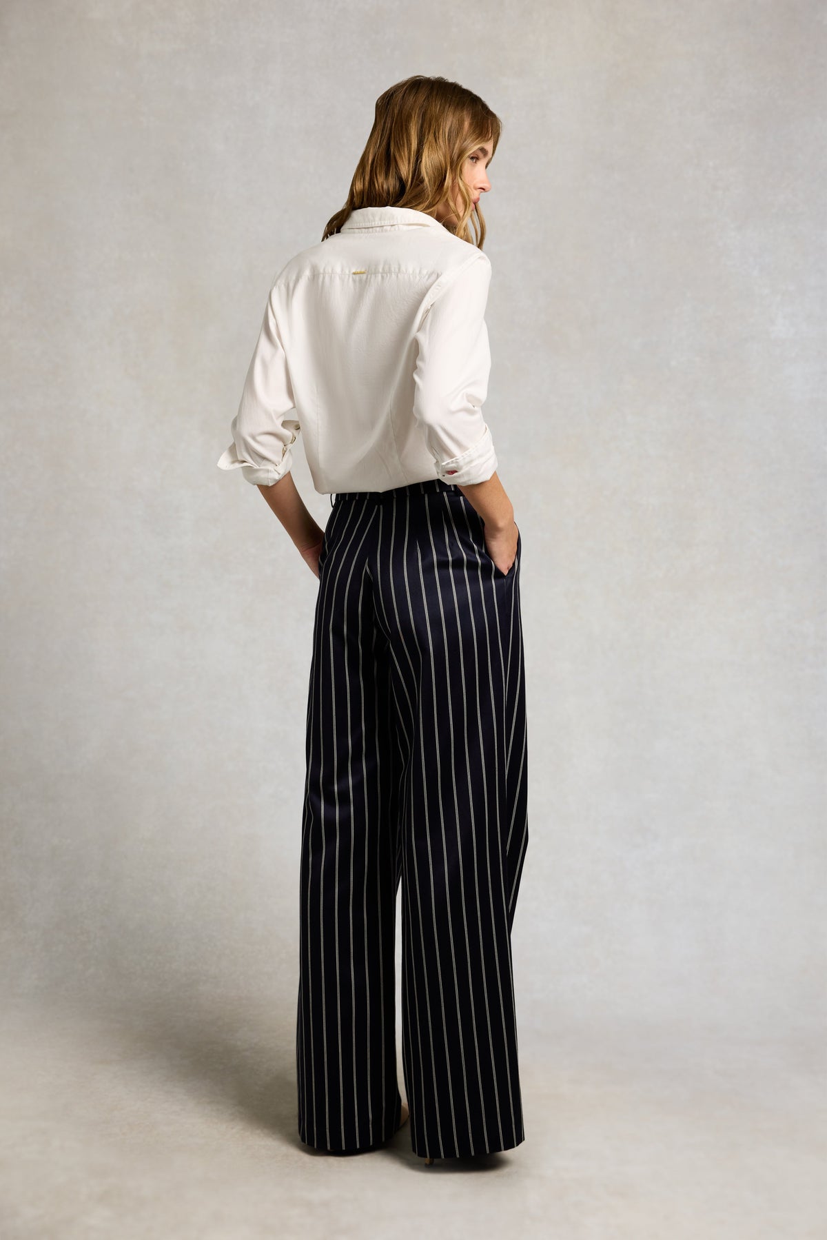 Shoreditch Pleated Trouser (Ink Navy Wide Stripe)