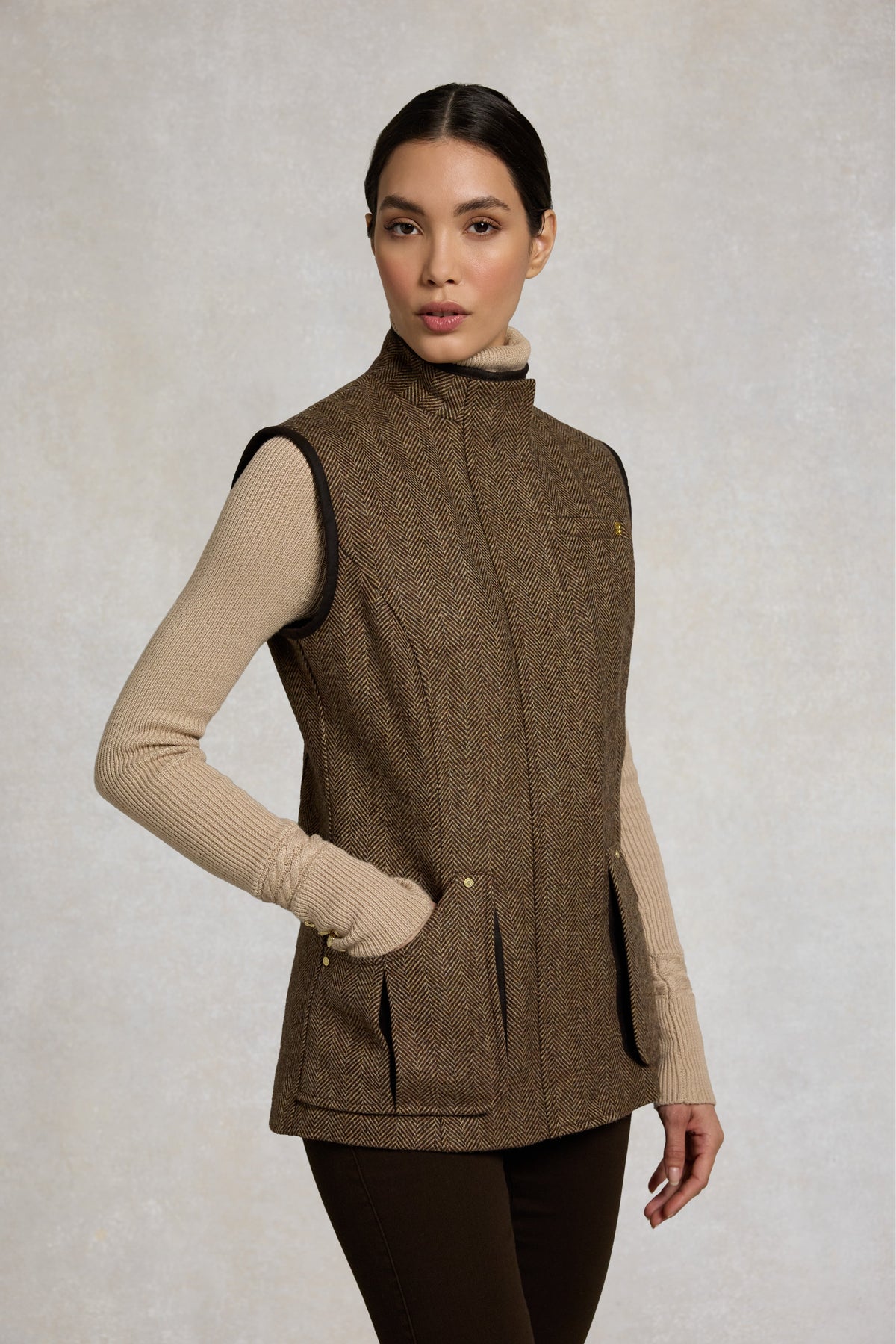 Country Classic Tweed Gilet (Large Scale Brown Herringbone)