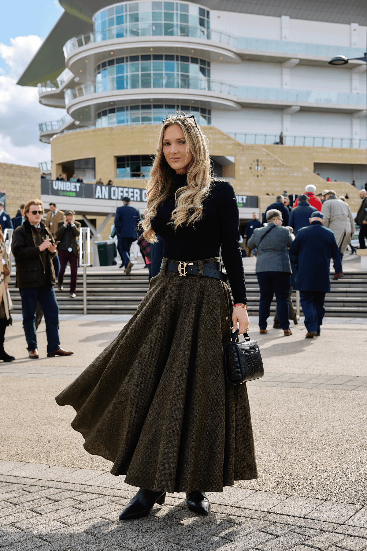 Jessie Wynter's Cheltenham Look (Dark Green Herringbone)