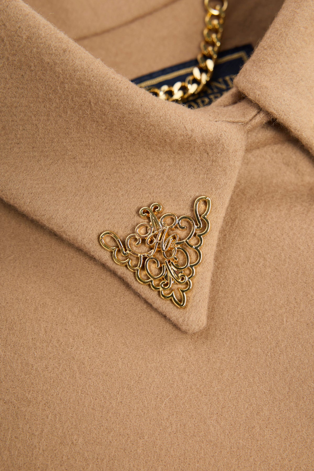 Knightsbridge Cape (Biscotti)