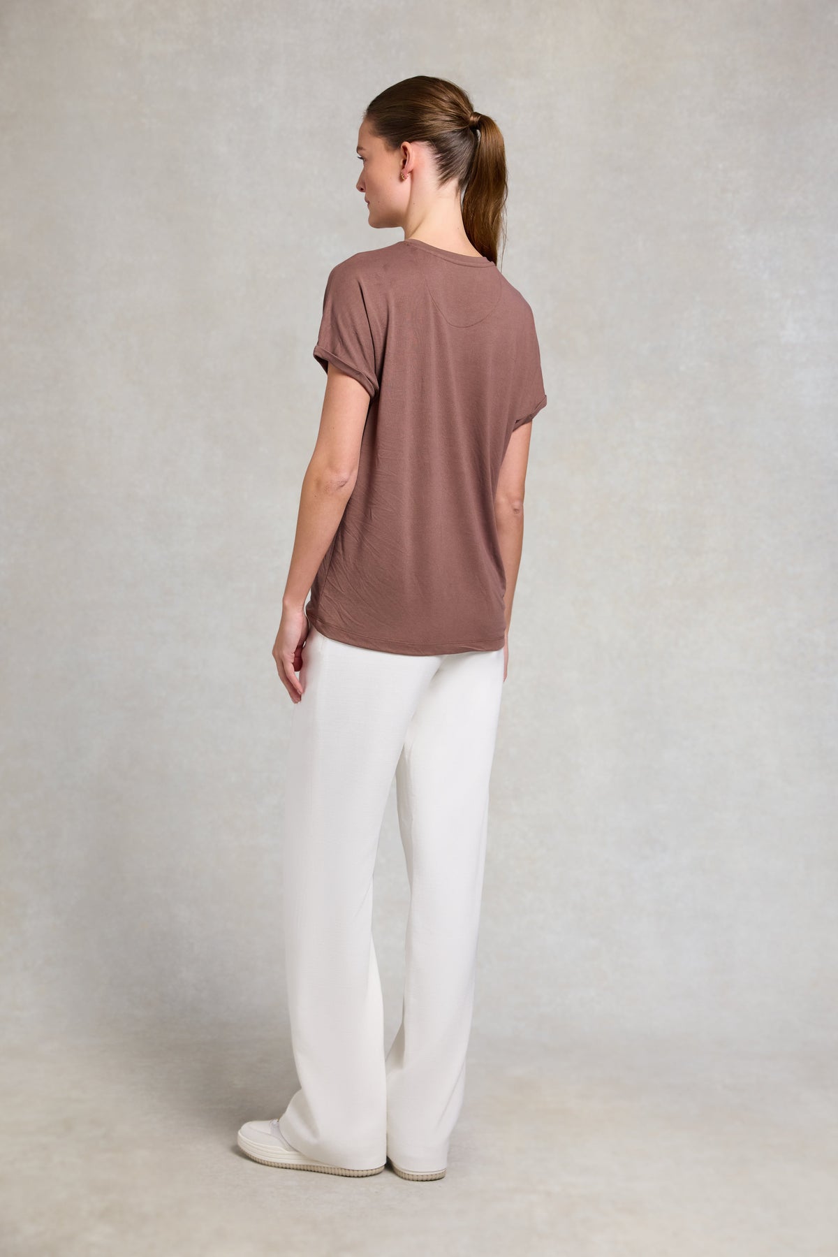 Madison Tee (Mocha)