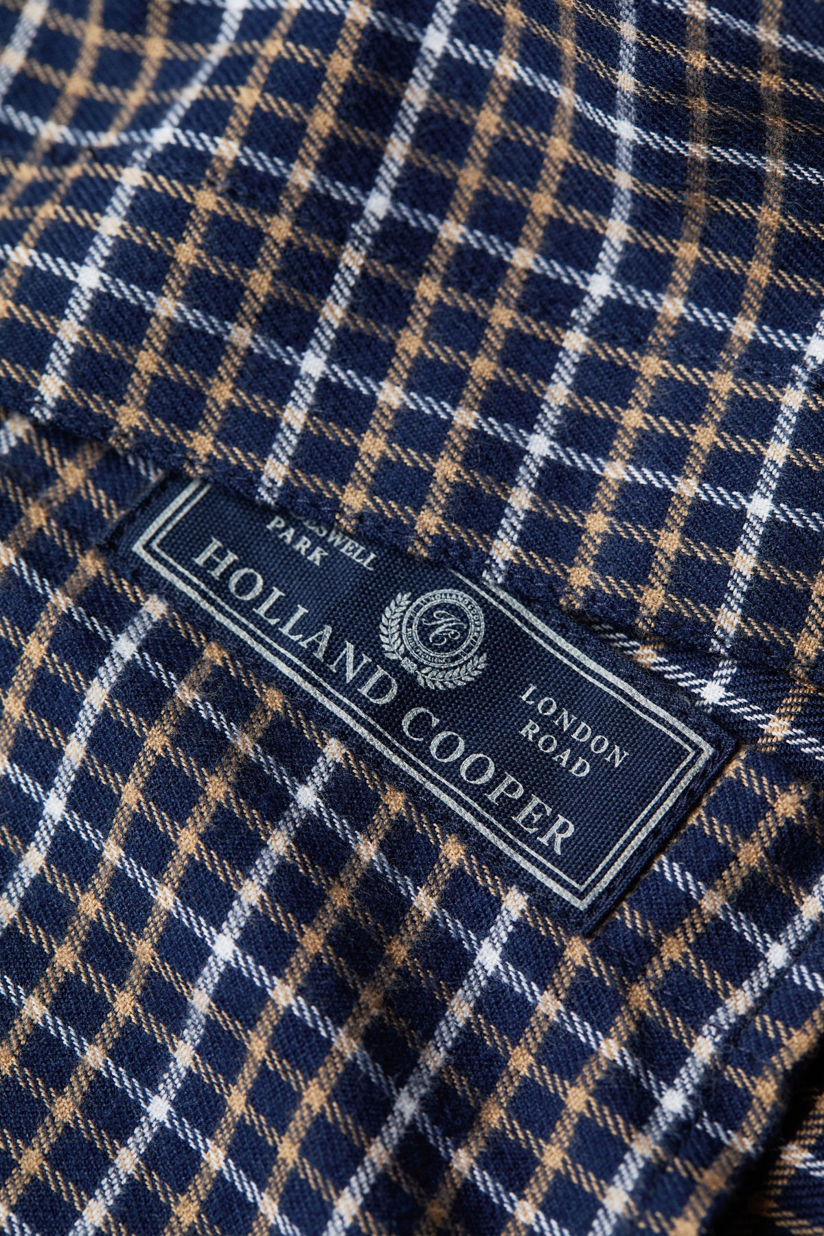 Men's Classic Fit Brushed Cotton Shirt (Cheltenham Navy Check)