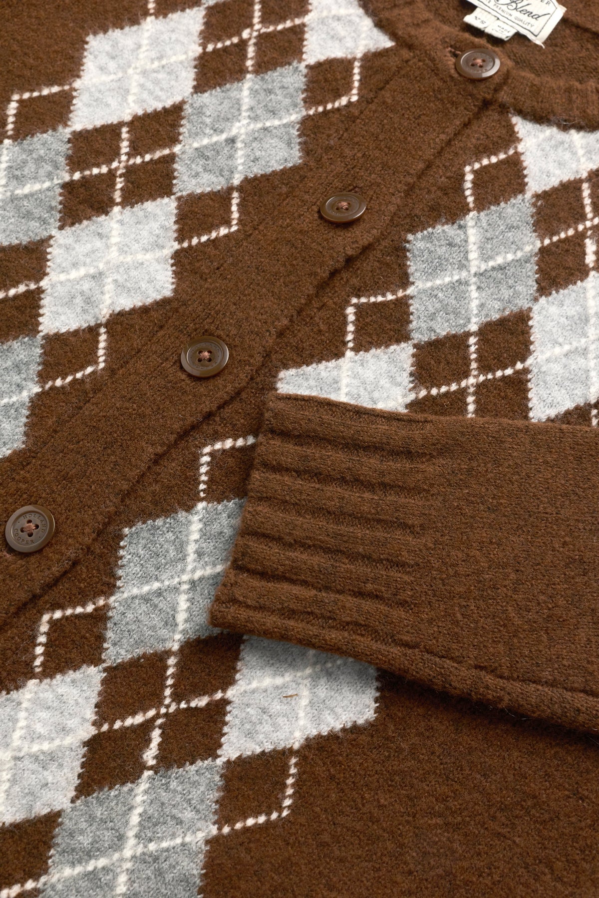 Oakmont Cardigan (Chocolate)