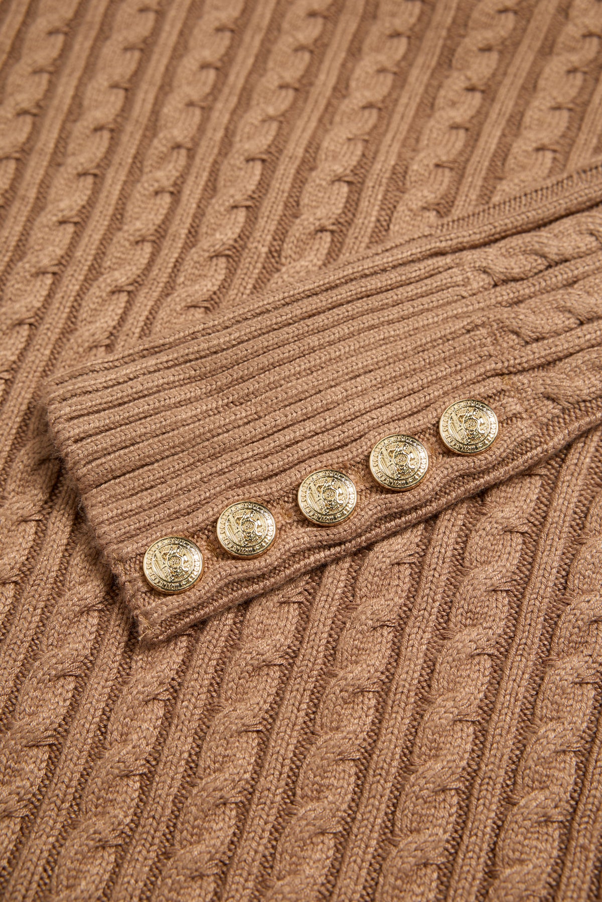 Seattle Cable Crew Knit (Dark Camel)