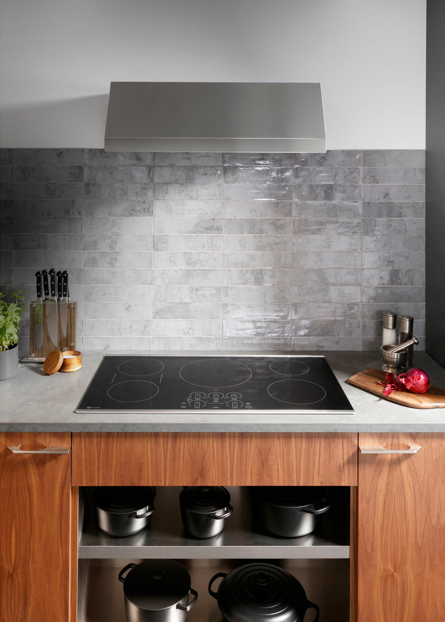 30" 4-Element Induction Electric Cooktop in Stainless Steel with Digital Touch Controls