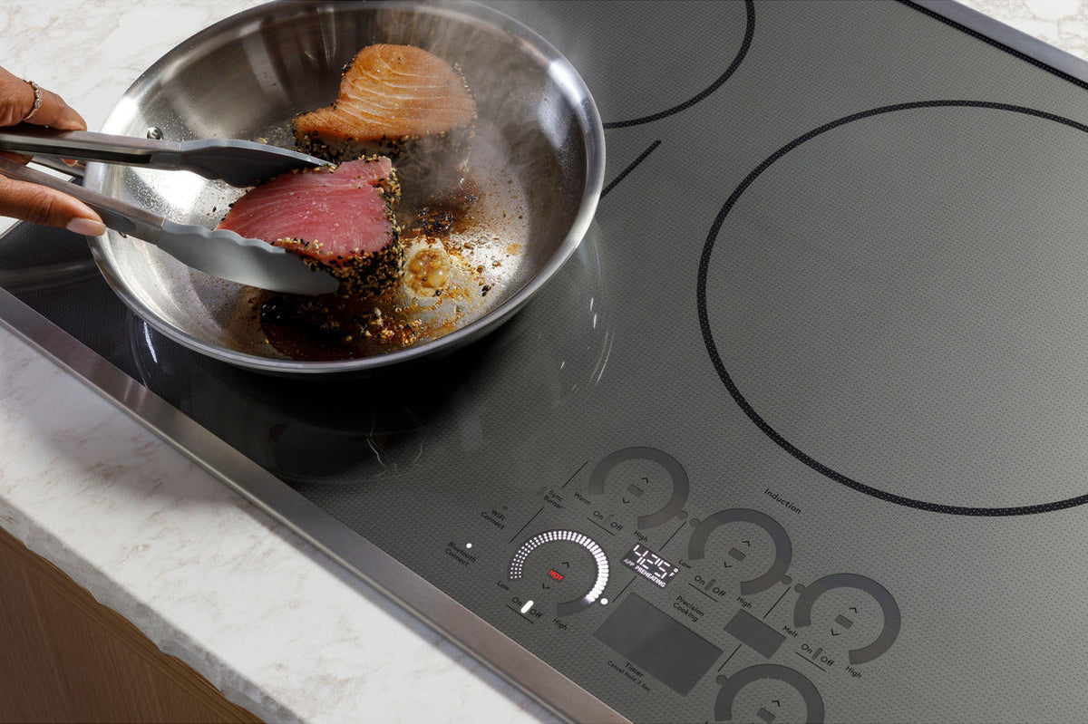 30" Smart 4-Element Induction Cooktop in Stainless Steel with Synchronized Elements