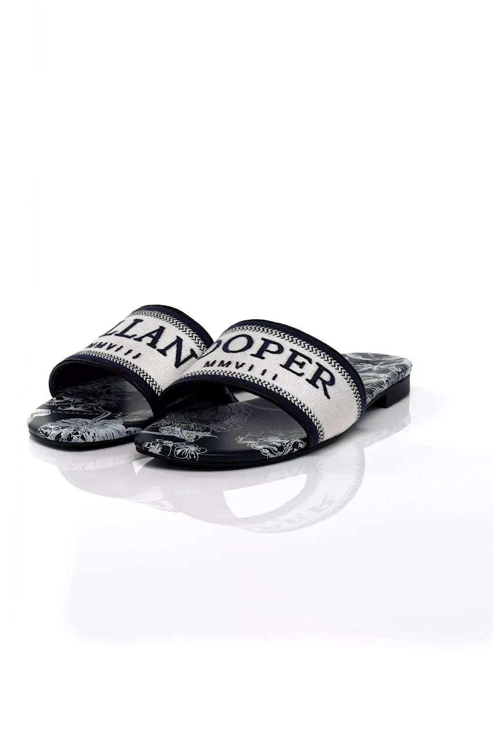 Pimlico Slide (Navy Willow)