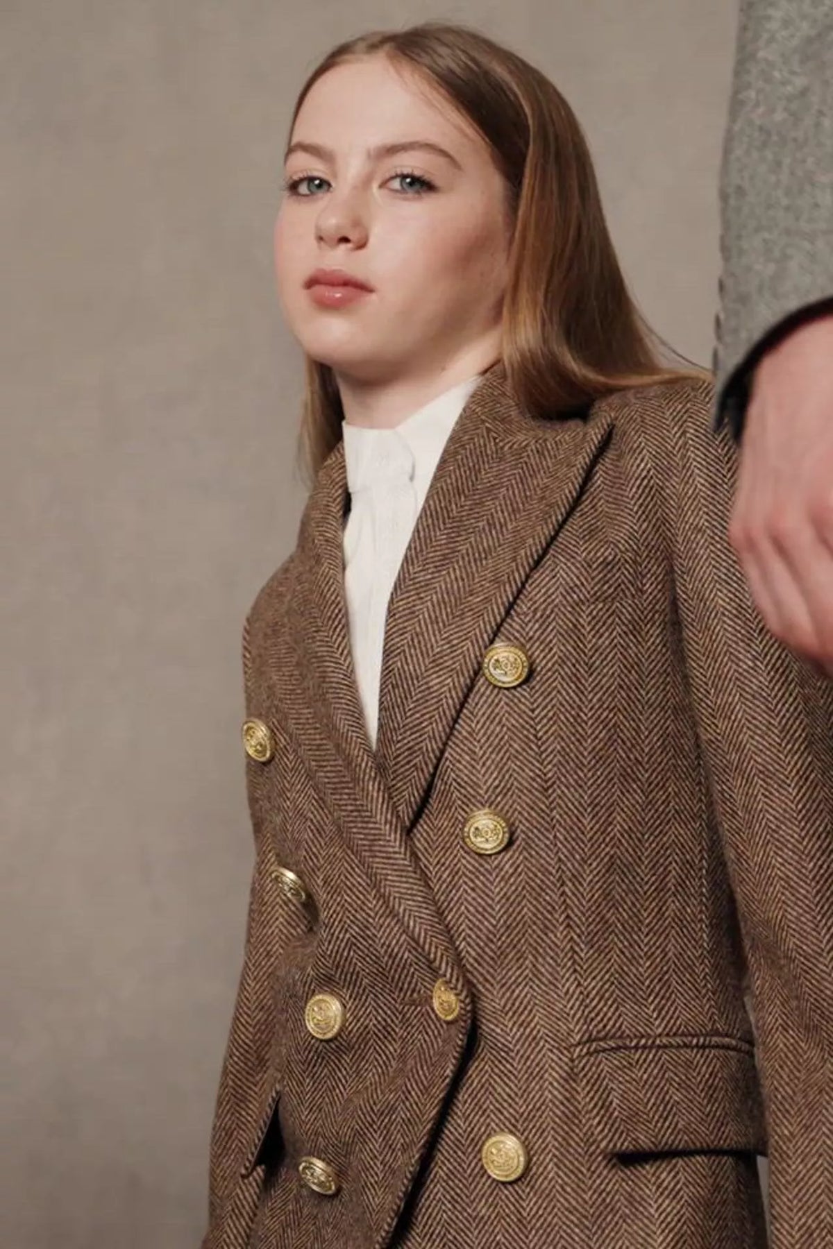 Olivia Eglise-Freud (Large Scale Brown Herringbone)