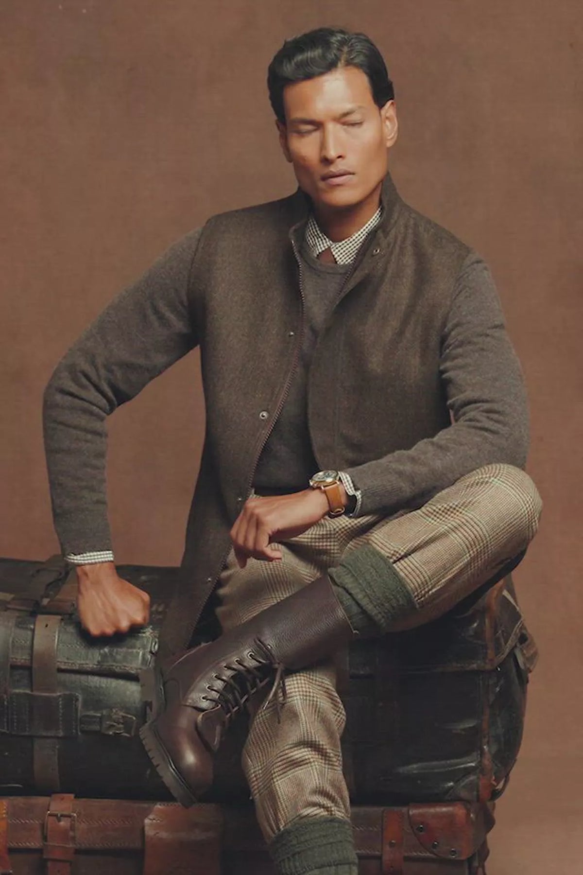 Men's Country Classic Tweed Gilet (Chocolate Herringbone)