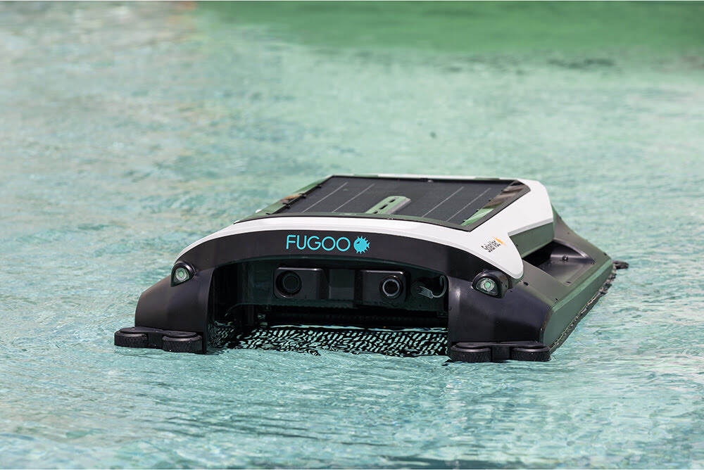 SolarVac Solar Powered Cordless Pool Vacuum Cleaner