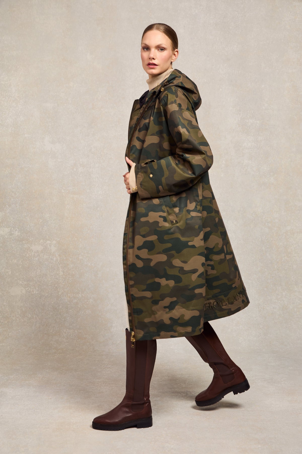One-Size Lightweight Waterproof Coat (Camo)