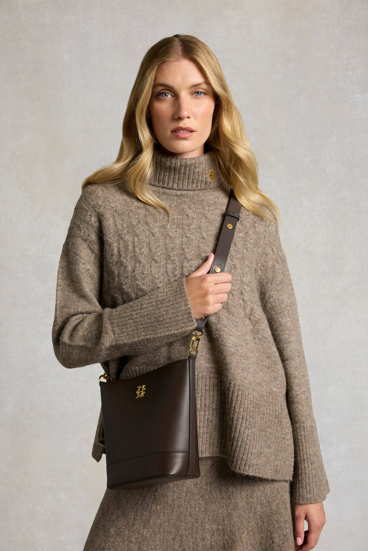 Country Crossbody Bag (Chocolate)
