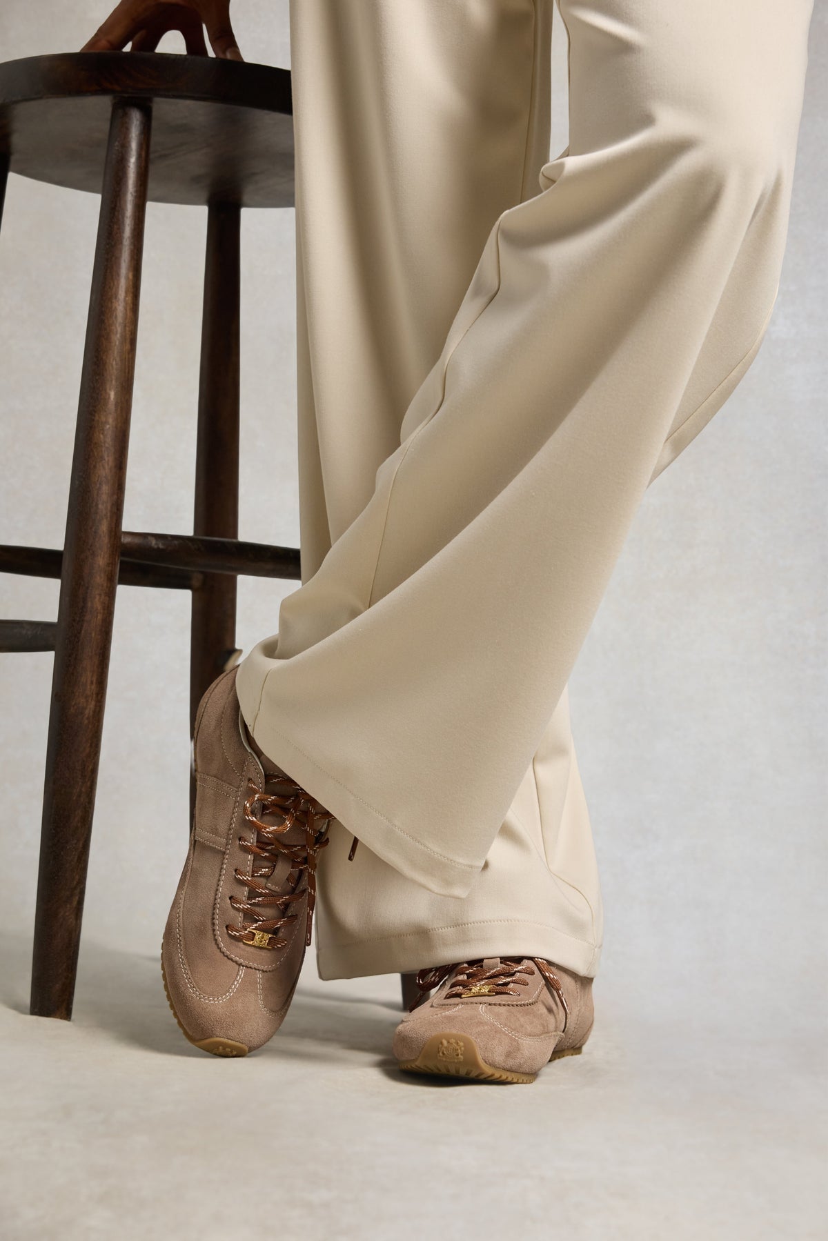 Highgate Trainers (Taupe Suede)