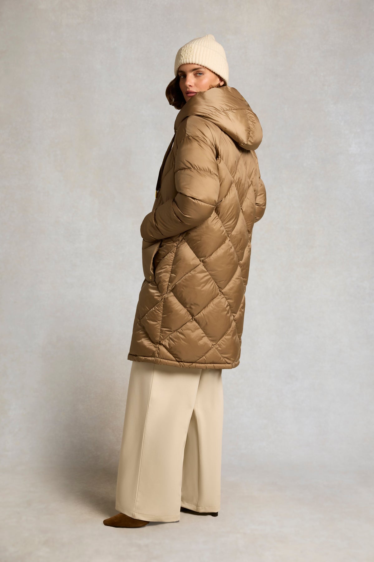 Mid-Length Quilted Coat (Whisky)