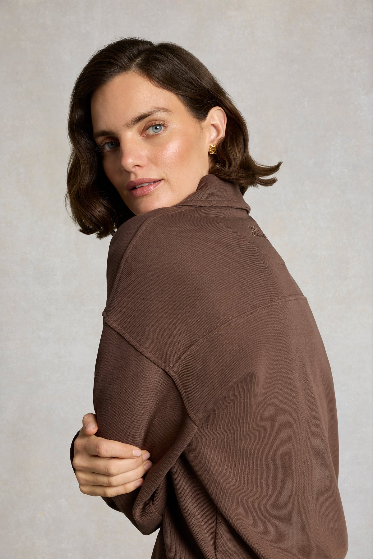 Barton Quarter Neck Sweat (Walnut)