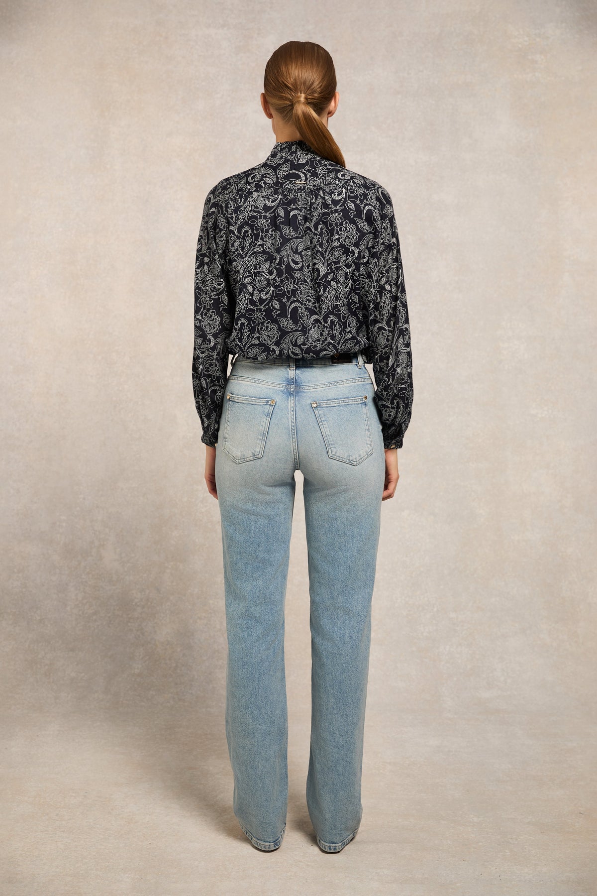 Lilibet Blouse (Navy Floral)