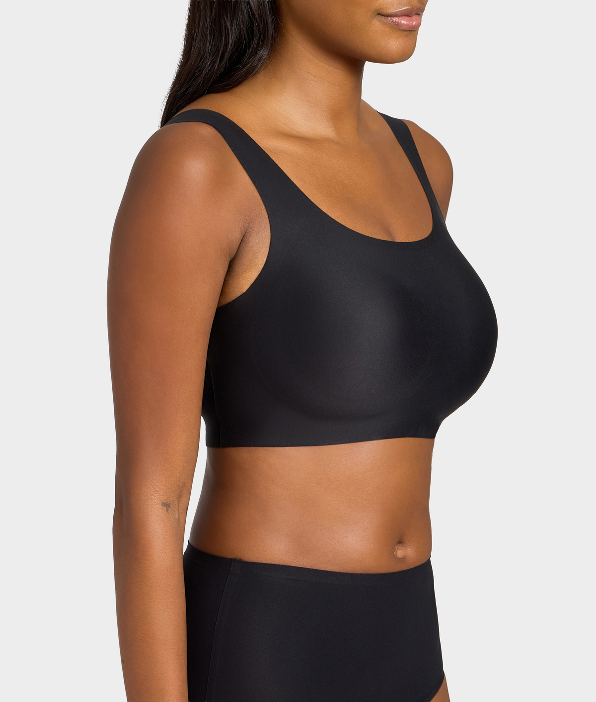 SoftStretch Power Scoop Neck Bralette