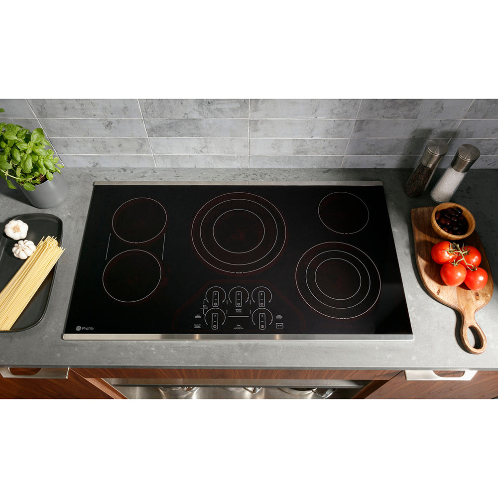 36" 5-Element Electric Cooktop in Black with Guided Cooking