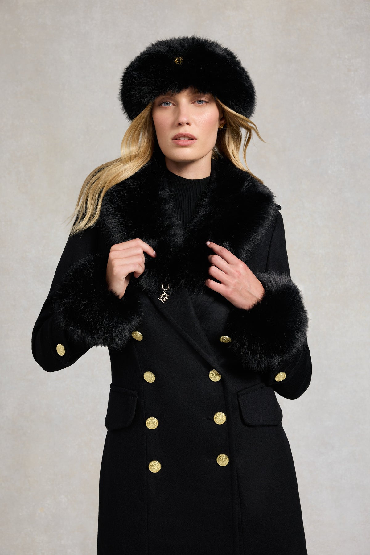 Faux Fur Cuff (Black)