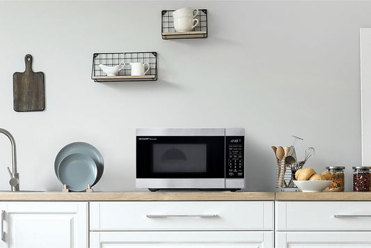 0.7 CuFt 700W Countertop Microwave in Stainless Steel