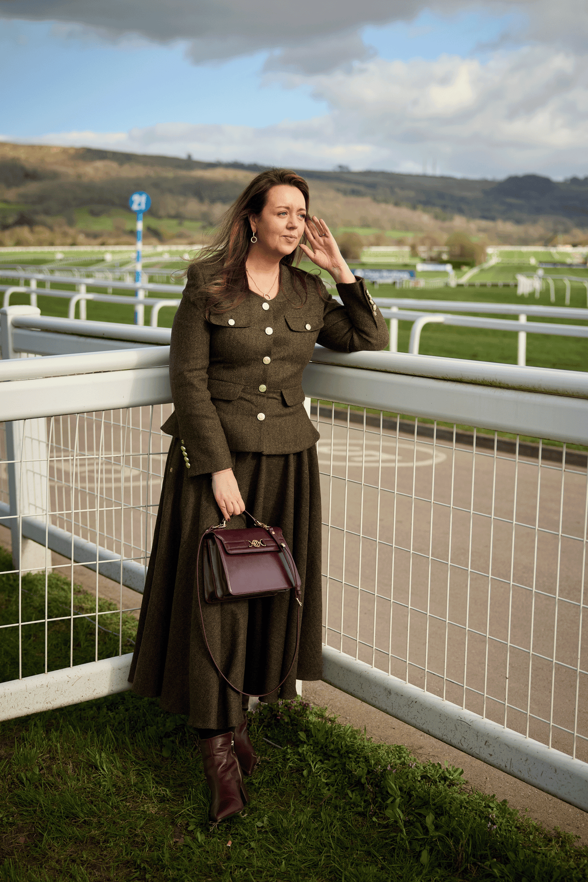 Ali Woods' Cheltenham Look (Dark Green Herringbone)