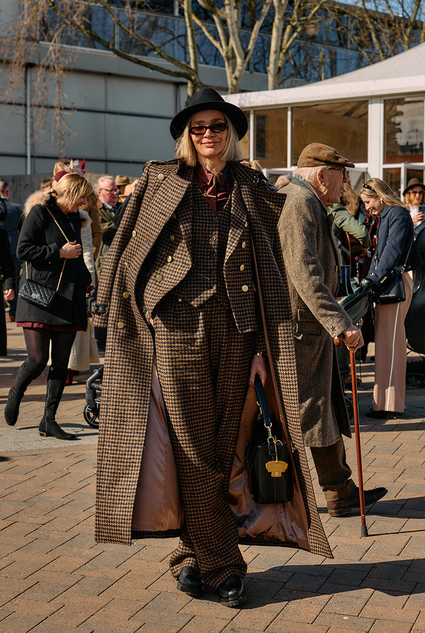 Jodie Kidd's Cheltenham Look (Chocolate Houndstooth)