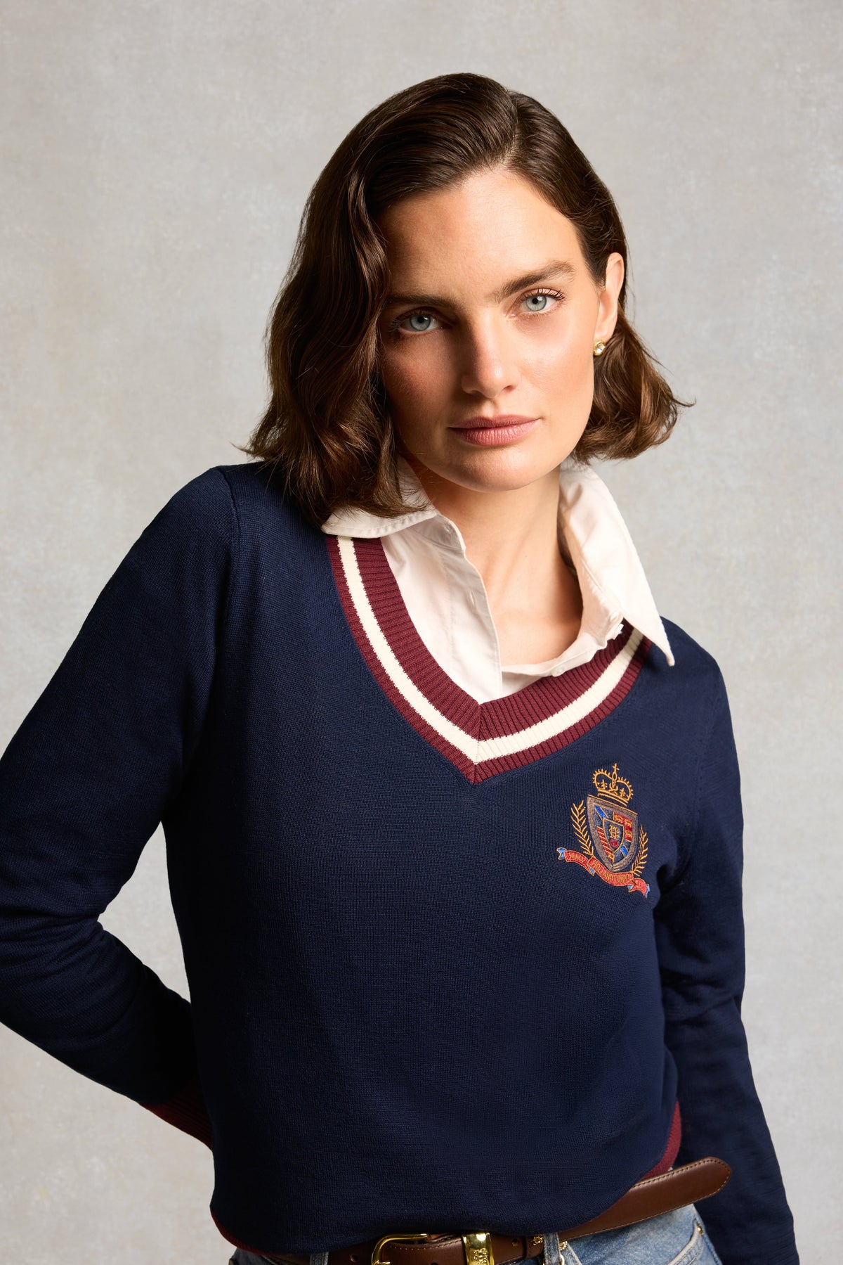 Foxcote V-Neck Knit (Ink Navy)