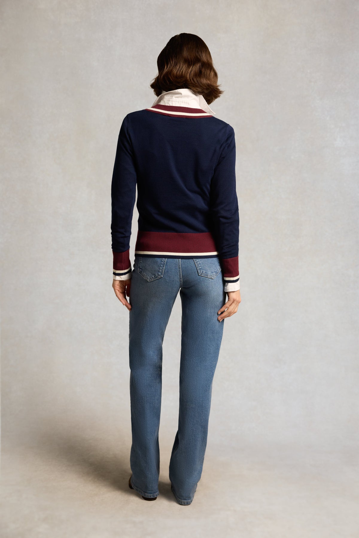 Foxcote V-Neck Knit (Ink Navy)