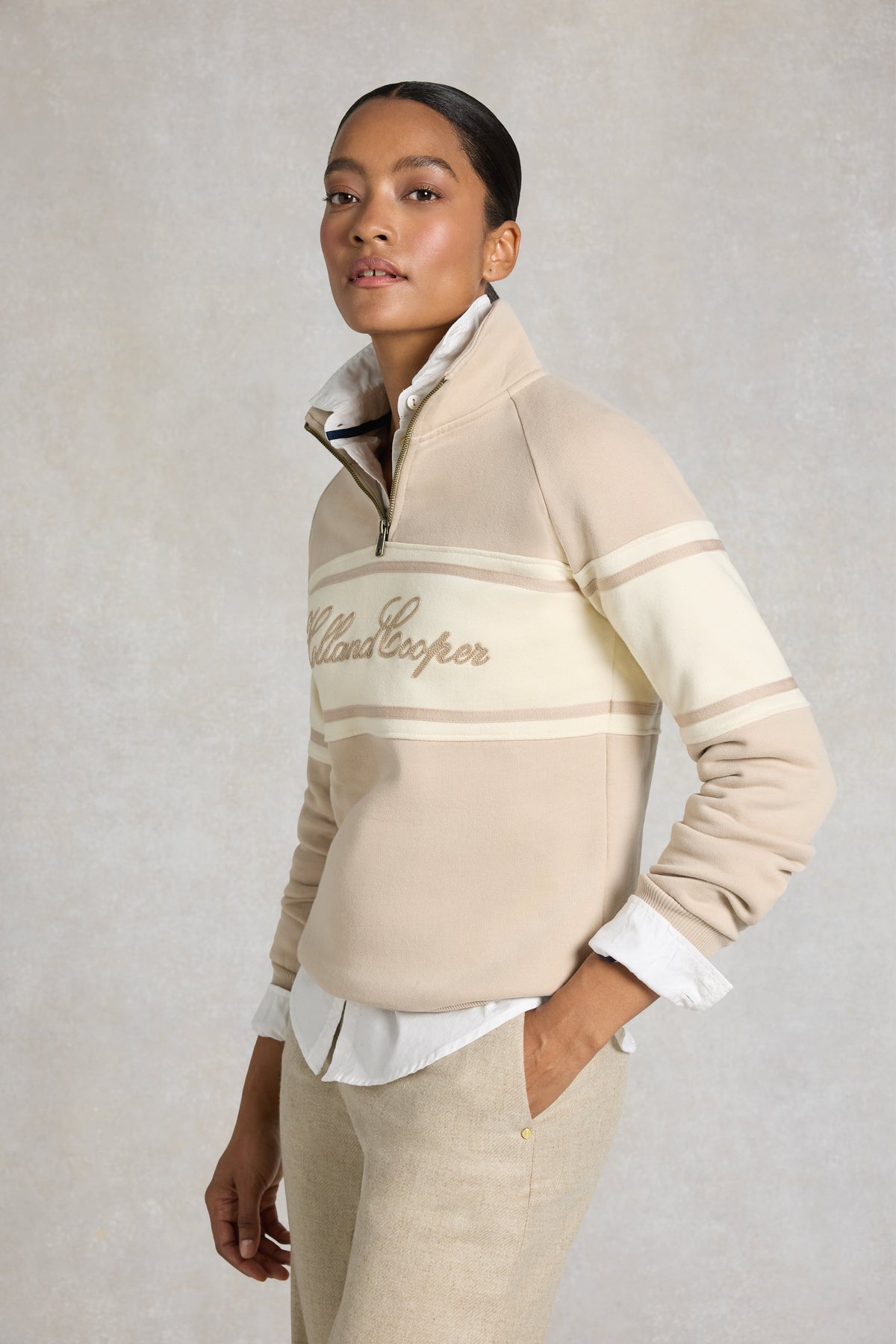 Signature Quarter Zip Sweat (Stone)