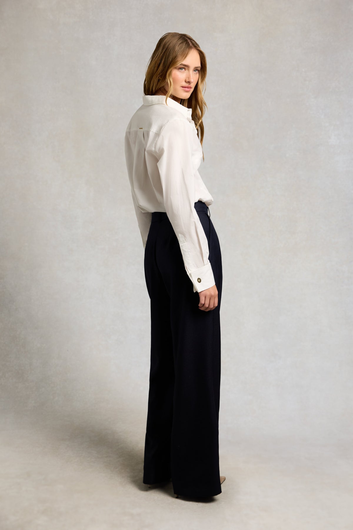 Shoreditch Pleated Trouser (Ink Navy Twill)