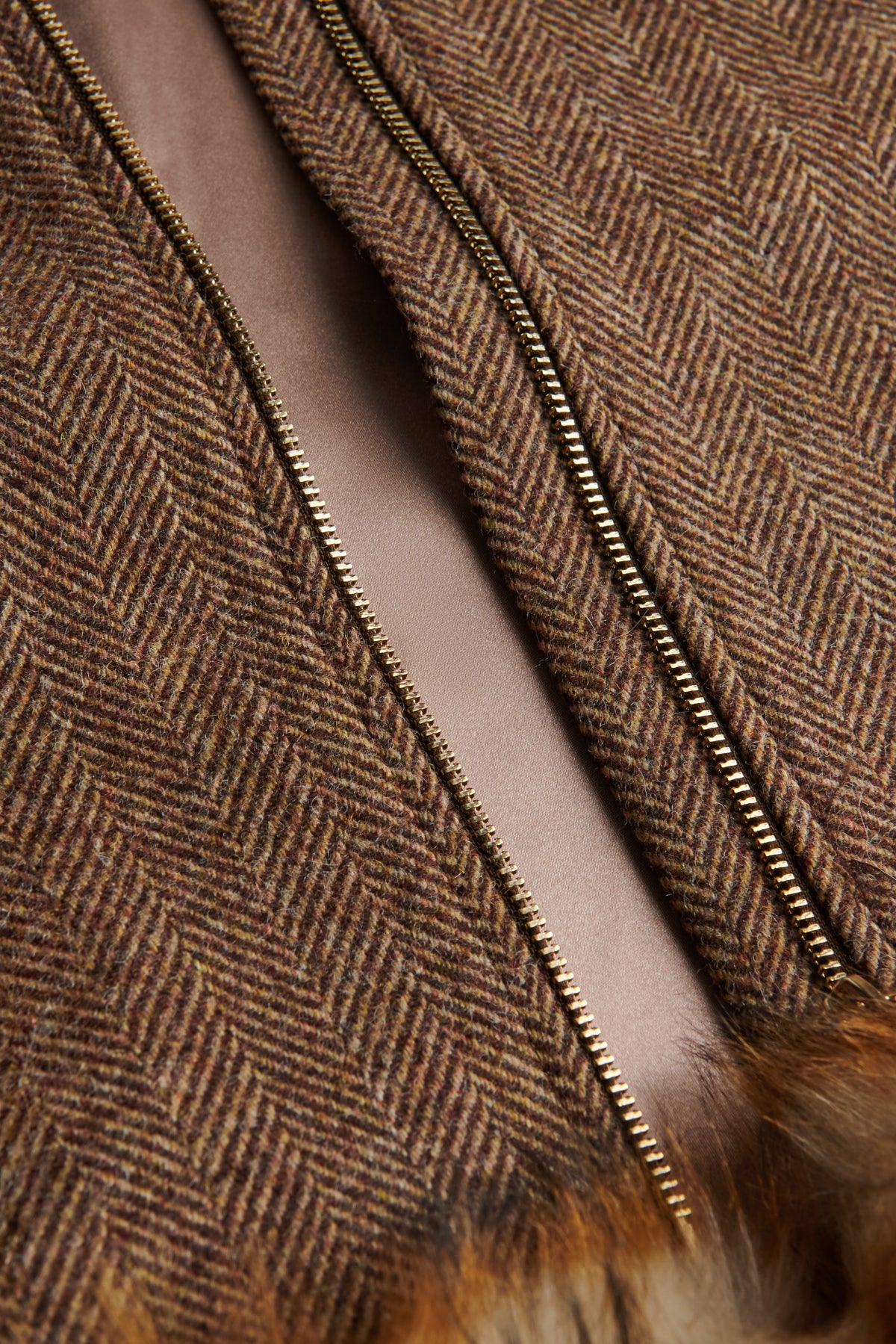 Kensington Gold Label Cape (Large Scale Brown Herringbone)