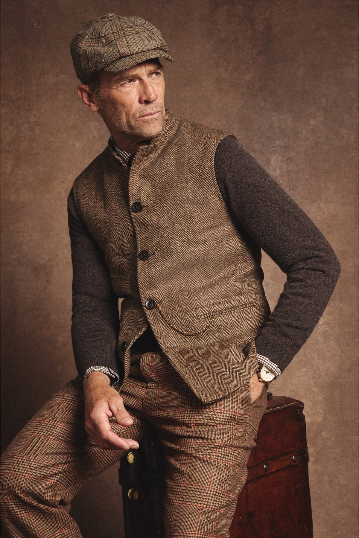 Nehru Gilet (Large Scale Brown Herringbone)