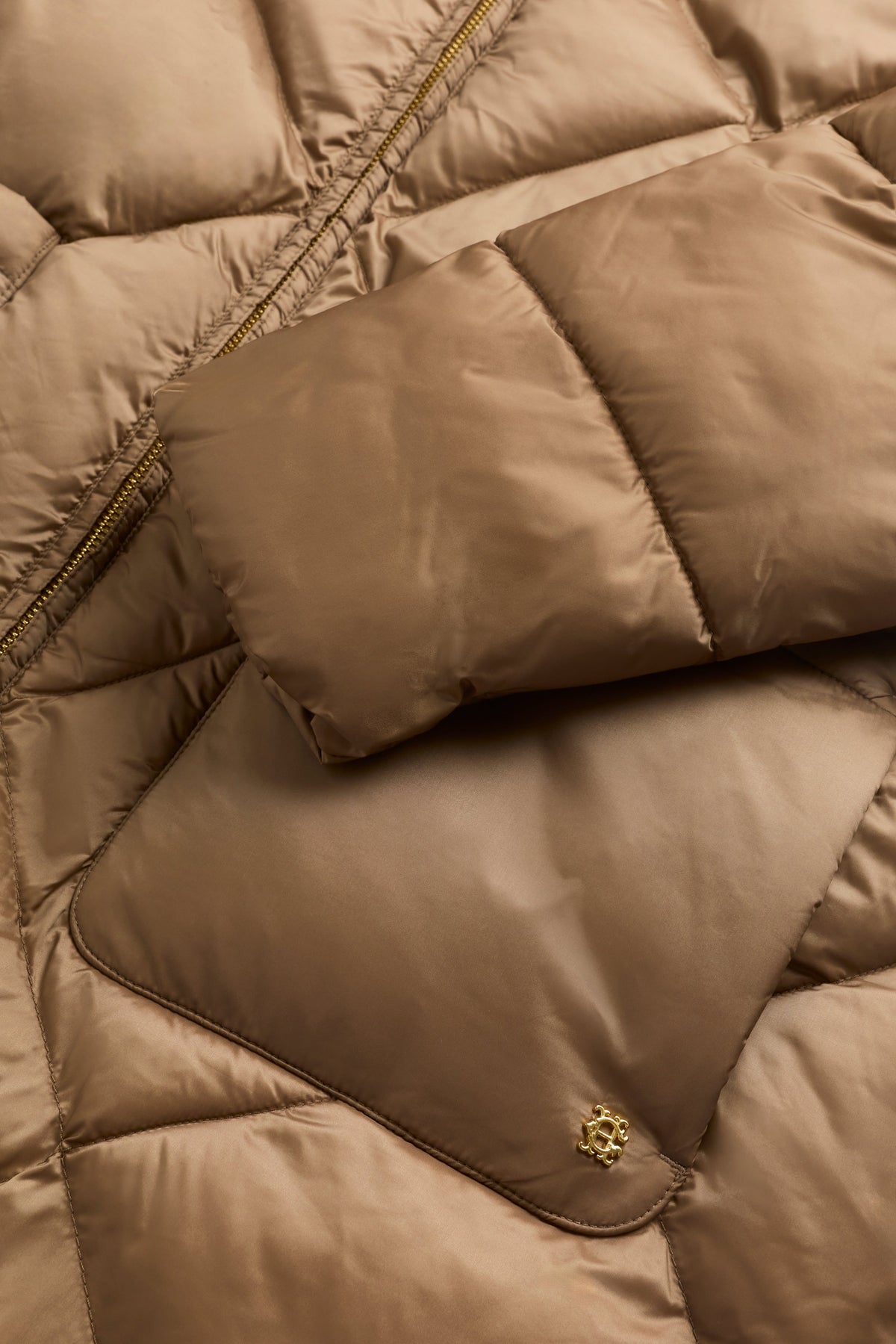 Mid-Length Quilted Coat (Whisky)