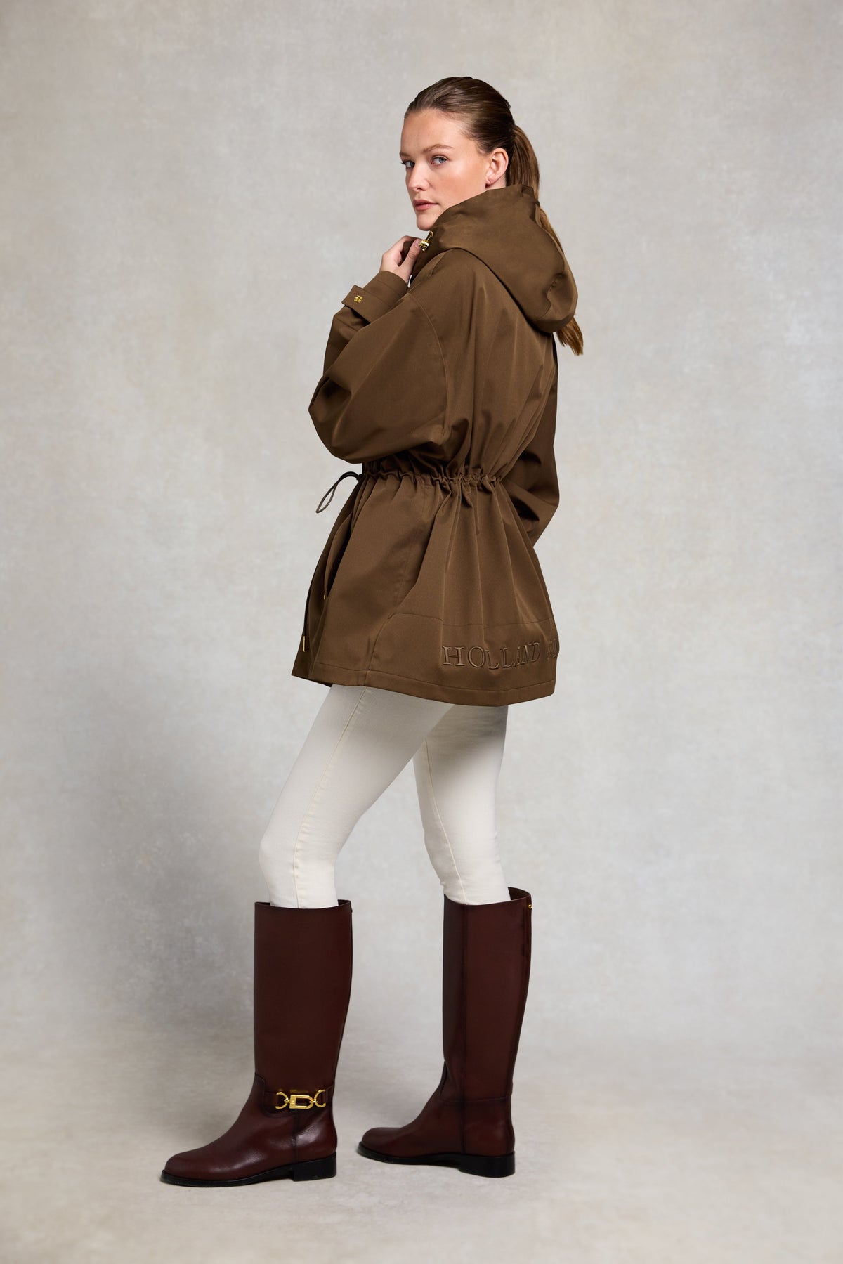 One-Size Lightweight Waterproof Parka (Chestnut)