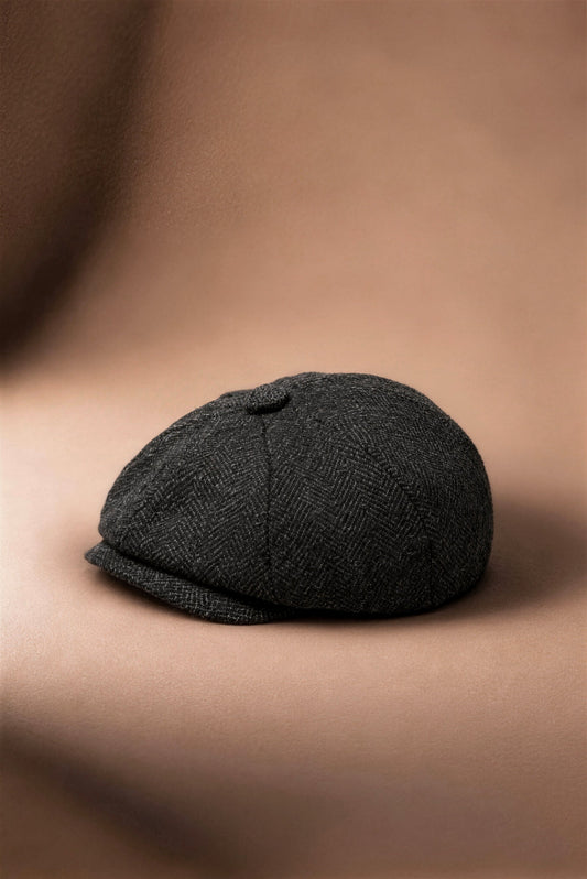 Redford Estate Cap (Large Scale Graphite Herringbone)
