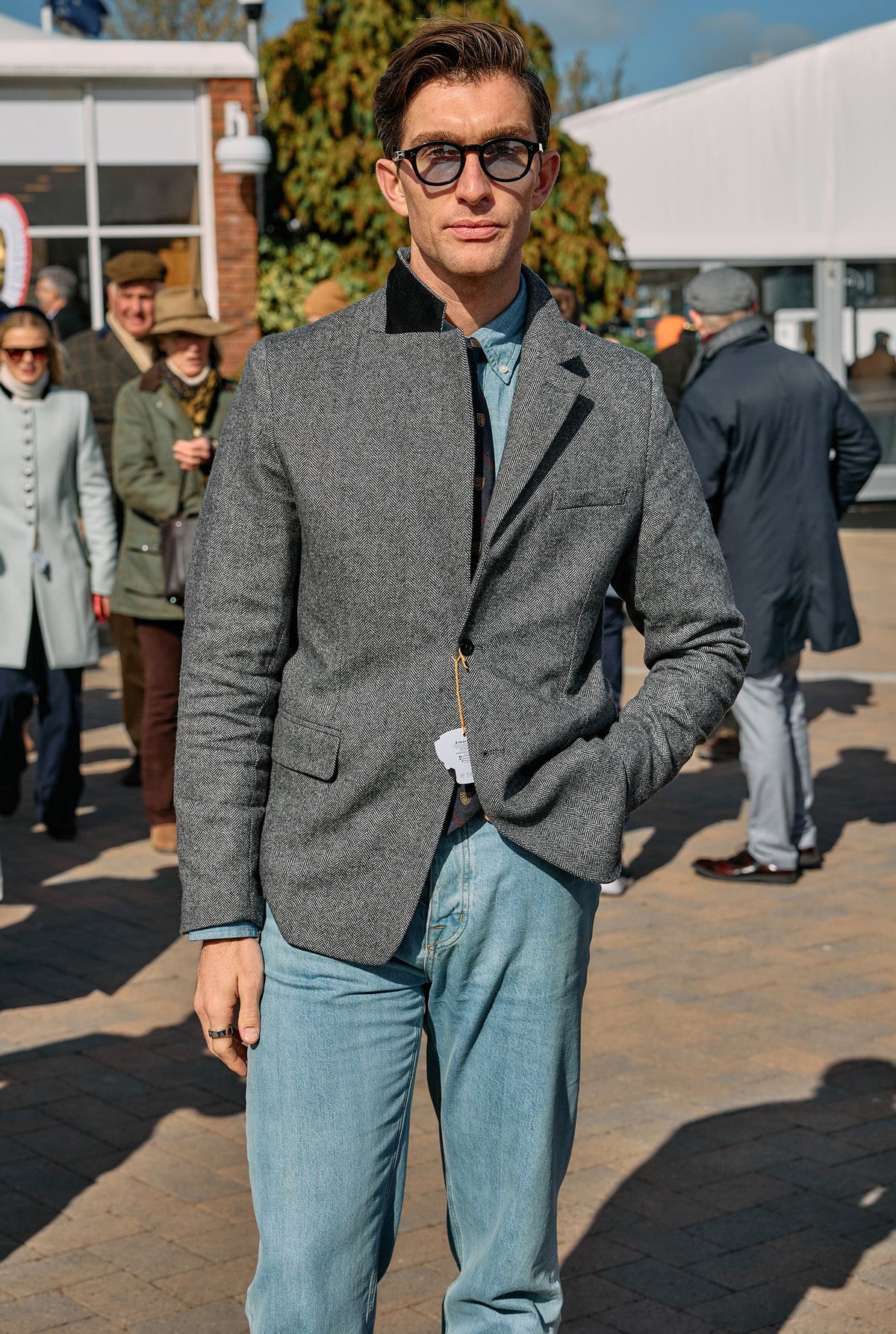 William Wade's Cheltenham Look (Mono Herringbone)