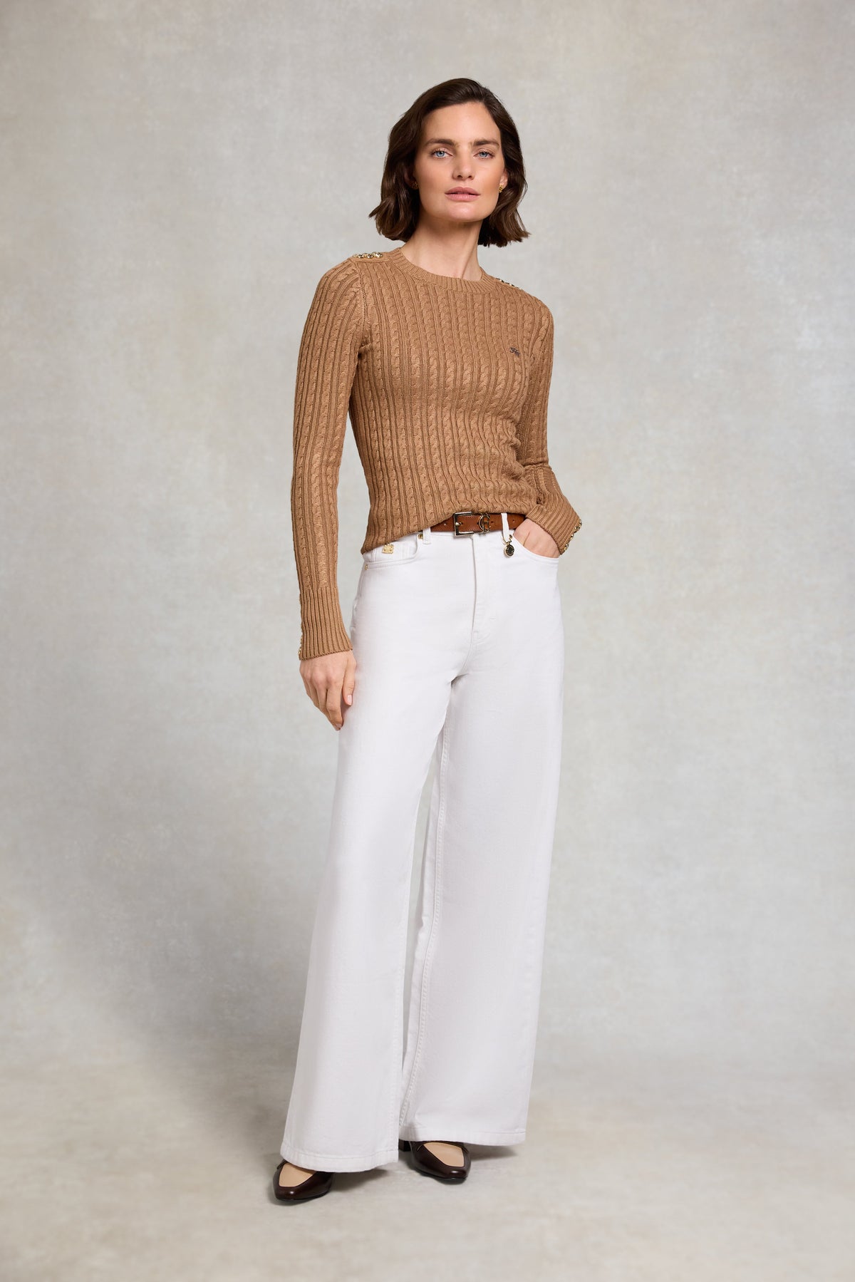 Seattle Cable Crew Knit (Dark Camel)